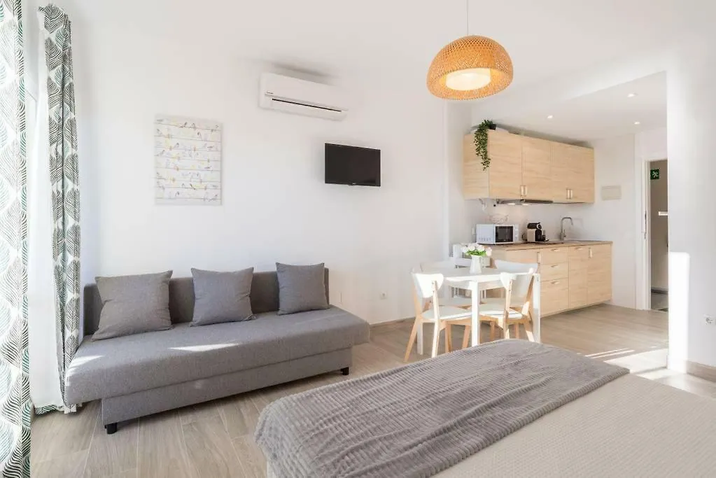 Estudio Apartamento Nuevo Benalbeach Benalmadena 0*,  Spain